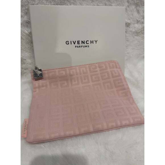 Givenchy Parfums Gift With Purchase Pouch - Picture 1 of 6